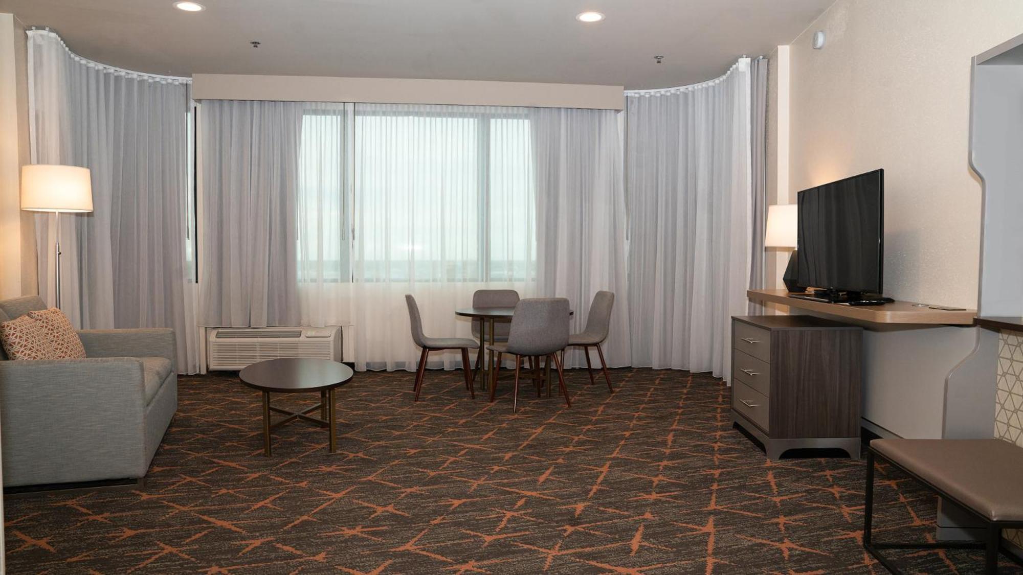 גרטנה Holiday Inn New Orleans West Bank Tower By Ihg מראה חיצוני תמונה