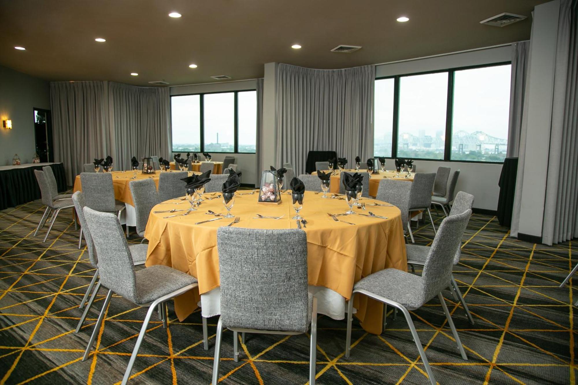 גרטנה Holiday Inn New Orleans West Bank Tower By Ihg מראה חיצוני תמונה